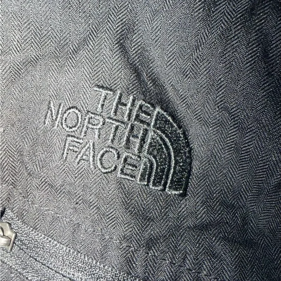The North Face Women's Black Snow Jacket - Picture 2 of 6